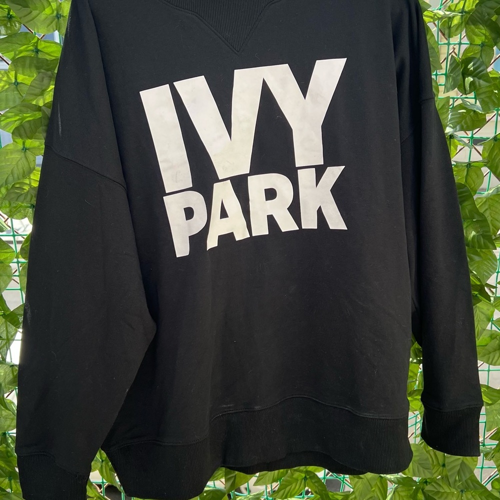 IVY PARK Black Logo Crewneck Sweatshirt